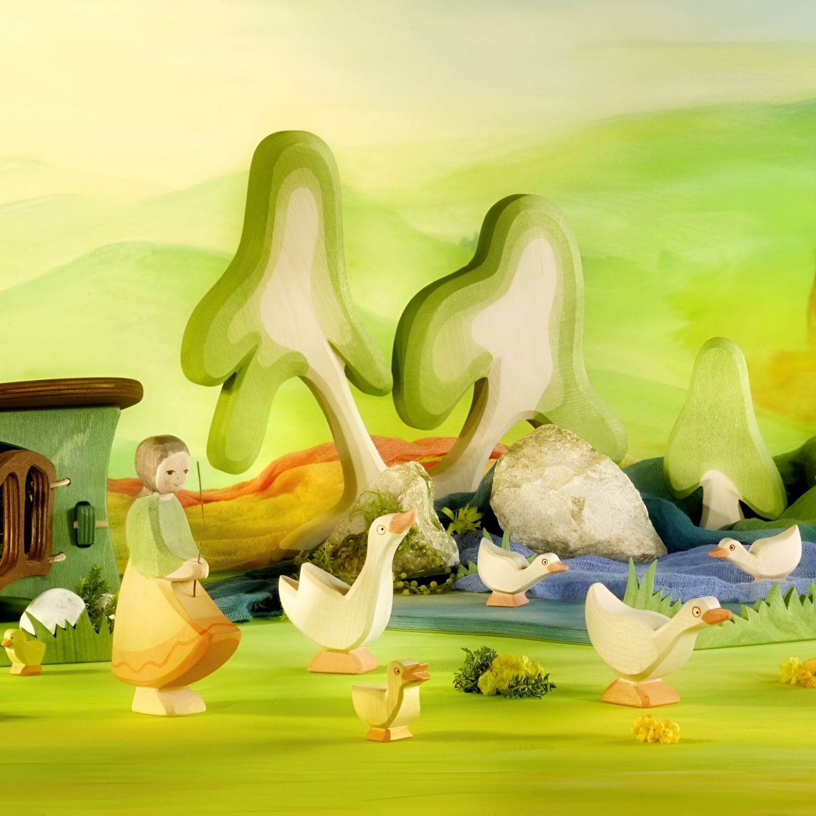 Goose standing 13314
